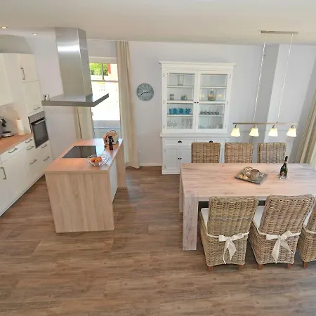 Villa Reethus Am Strand - Haushaelfte 1 Mit Kamin, Sauna *