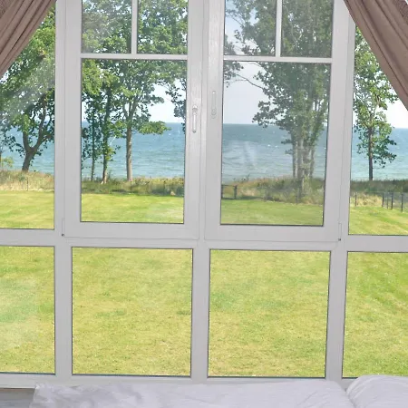 Reethus Am - Haushaelfte 1 Mit Kamin, Sauna * Lobbe