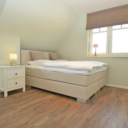 Villa Reethus Am - Haushaelfte 1 Mit Kamin, Sauna *