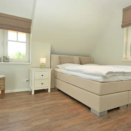 Reethus Am - Haushaelfte 1 Mit Kamin, Sauna Villa