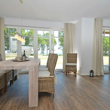 Reethus Am - Haushaelfte 1 Mit Kamin, Sauna 펜션 로베