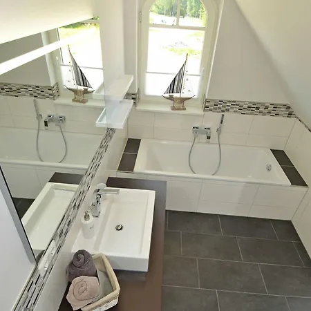 펜션 Reethus Am - Haushaelfte 1 Mit Kamin, Sauna
