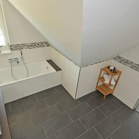 Reethus Am - Haushaelfte 1 Mit Kamin, Sauna 펜션 로베