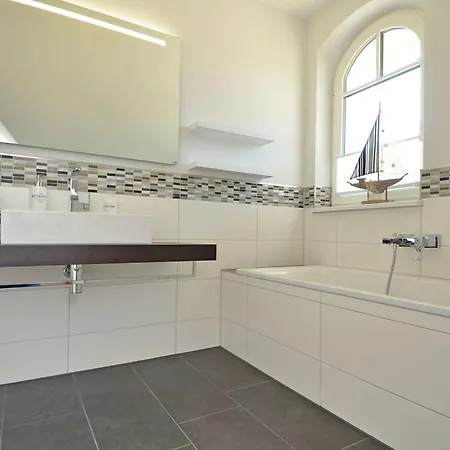Reethus Am - Haushaelfte 1 Mit Kamin, Sauna *