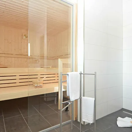 Reethus Am - Haushaelfte 1 Mit Kamin, Sauna 로베